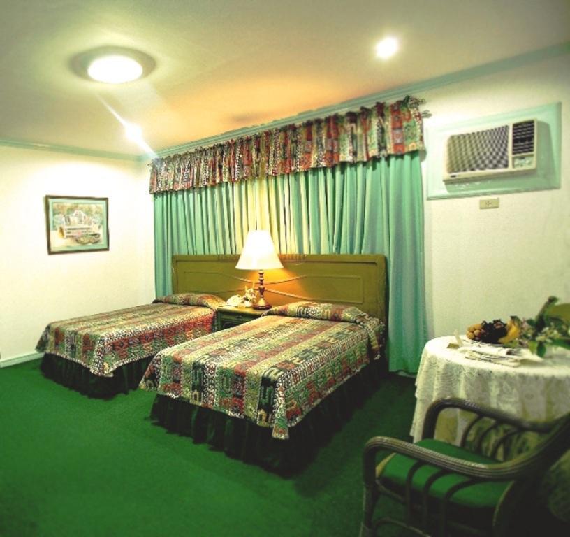 Villa Margarita Hotel Davao City Chambre photo