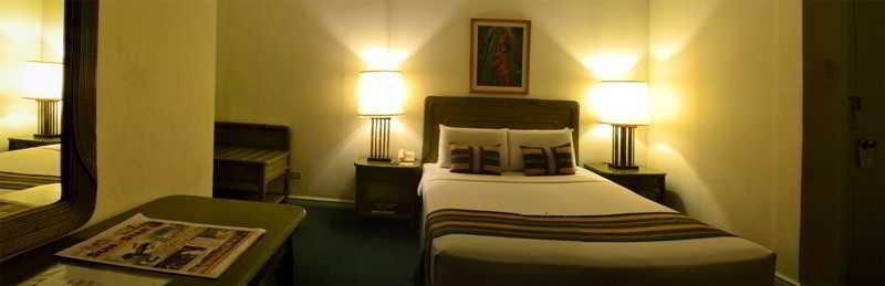 Villa Margarita Hotel Davao City Extérieur photo