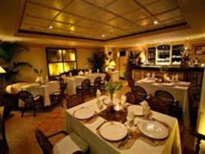 Villa Margarita Hotel Davao City Extérieur photo