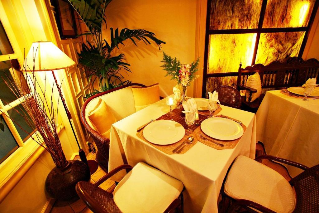 Villa Margarita Hotel Davao City Extérieur photo